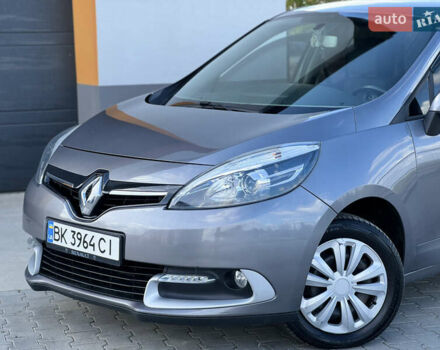 Серый Рено Сценик, объемом двигателя 1.5 л и пробегом 220 тыс. км за 7900 $, фото 6 на Automoto.ua
