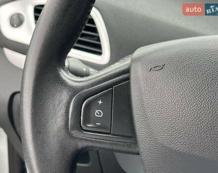 Серый Рено Сценик, объемом двигателя 1.5 л и пробегом 271 тыс. км за 8990 $, фото 30 на Automoto.ua