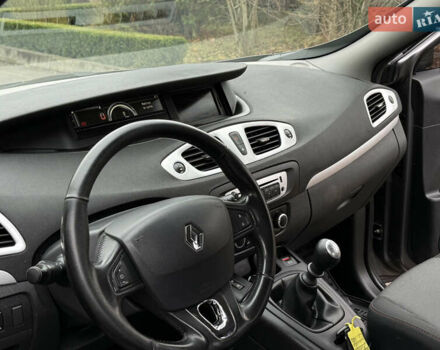 Серый Рено Сценик, объемом двигателя 1.5 л и пробегом 217 тыс. км за 7450 $, фото 18 на Automoto.ua