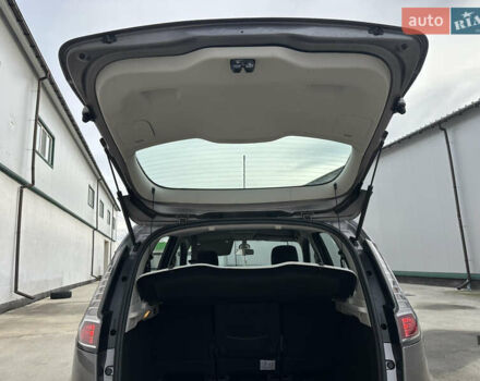 Сірий Рено Сценік, об'ємом двигуна 1.5 л та пробігом 181 тис. км за 9800 $, фото 49 на Automoto.ua