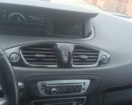 Рено Сценік 2014 у Дубно на Automoto.ua Сірий Рено Сценік, об'ємом двигуна 1.6 л та пробігом 264 тис. км за 8950 $, фото 27 на Automoto.ua