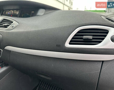 Сірий Рено Сценік, об'ємом двигуна 1.5 л та пробігом 181 тис. км за 9800 $, фото 62 на Automoto.ua