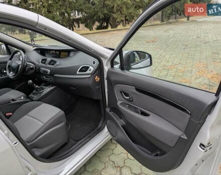 Сірий Рено Сценік, об'ємом двигуна 1.46 л та пробігом 237 тис. км за 8950 $, фото 25 на Automoto.ua