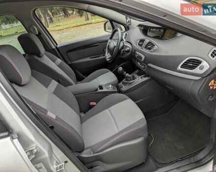 Сірий Рено Сценік, об'ємом двигуна 1.46 л та пробігом 237 тис. км за 8950 $, фото 26 на Automoto.ua