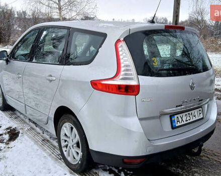 Сірий Рено Сценік, об'ємом двигуна 2 л та пробігом 248 тис. км за 8900 $, фото 4 на Automoto.ua