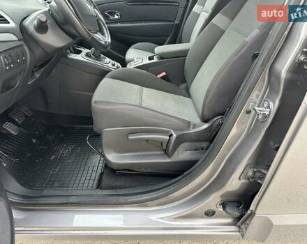 Сірий Рено Сценік, об'ємом двигуна 1.5 л та пробігом 181 тис. км за 9800 $, фото 33 на Automoto.ua