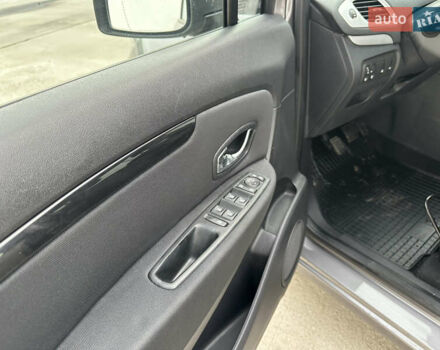 Сірий Рено Сценік, об'ємом двигуна 1.5 л та пробігом 181 тис. км за 9800 $, фото 30 на Automoto.ua