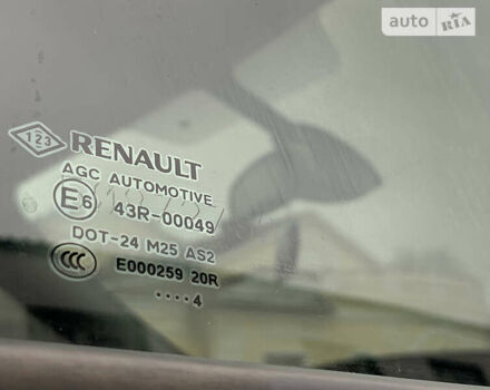 Серый Рено Сценик, объемом двигателя 1.6 л и пробегом 236 тыс. км за 10500 $, фото 14 на Automoto.ua