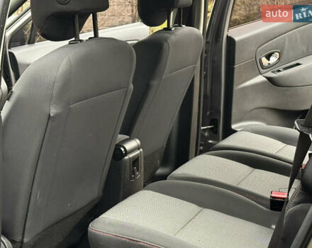 Серый Рено Сценик, объемом двигателя 1.5 л и пробегом 217 тыс. км за 7450 $, фото 15 на Automoto.ua