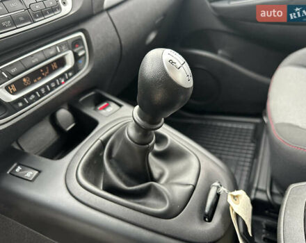 Сірий Рено Сценік, об'ємом двигуна 1.5 л та пробігом 181 тис. км за 9800 $, фото 39 на Automoto.ua