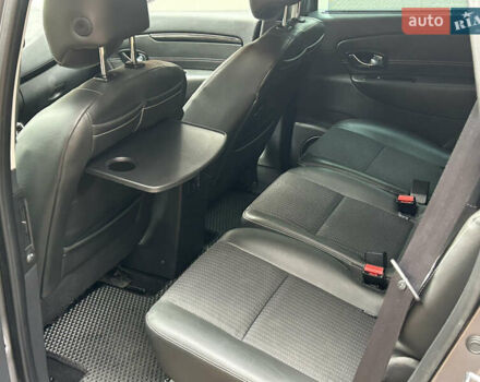 Серый Рено Сценик, объемом двигателя 1.46 л и пробегом 213 тыс. км за 9299 $, фото 30 на Automoto.ua