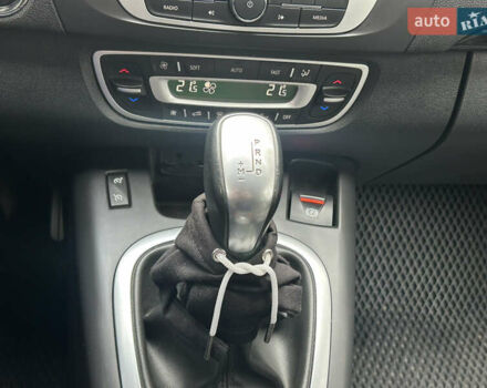 Серый Рено Сценик, объемом двигателя 1.46 л и пробегом 213 тыс. км за 9299 $, фото 41 на Automoto.ua