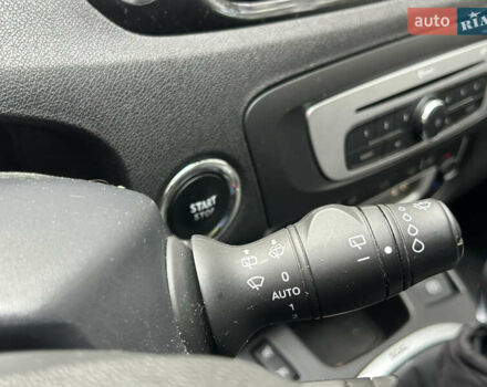 Серый Рено Сценик, объемом двигателя 1.46 л и пробегом 213 тыс. км за 9299 $, фото 45 на Automoto.ua