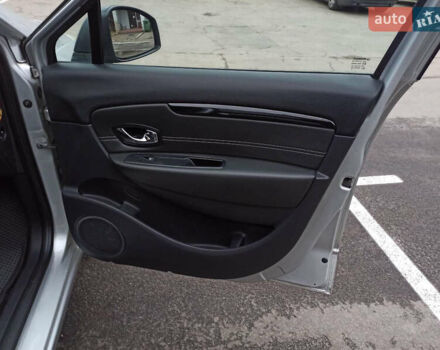 Серый Рено Сценик, объемом двигателя 1.6 л и пробегом 297 тыс. км за 8900 $, фото 26 на Automoto.ua