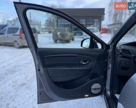 Сірий Рено Сценік, об'ємом двигуна 1.6 л та пробігом 230 тис. км за 11050 $, фото 8 на Automoto.ua