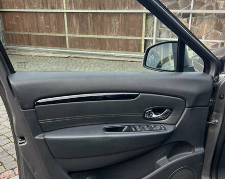 Сірий Рено Сценік, об'ємом двигуна 1.5 л та пробігом 150 тис. км за 10350 $, фото 16 на Automoto.ua