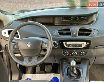 Сірий Рено Сценік, об'ємом двигуна 1.46 л та пробігом 93 тис. км за 8850 $, фото 141 на Automoto.ua