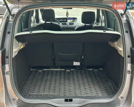 Серый Рено Сценик, объемом двигателя 1.46 л и пробегом 213 тыс. км за 9299 $, фото 31 на Automoto.ua