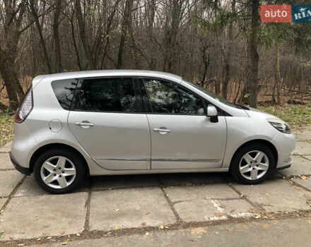 Серый Рено Сценик, объемом двигателя 1.6 л и пробегом 297 тыс. км за 8900 $, фото 2 на Automoto.ua