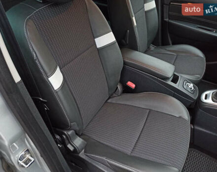 Серый Рено Сценик, объемом двигателя 1.6 л и пробегом 297 тыс. км за 8900 $, фото 16 на Automoto.ua