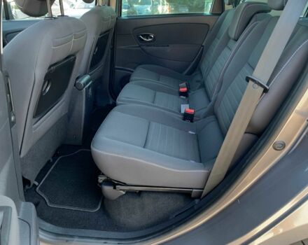 Рено Сценик 2015 в Бердичеве на Automoto.ua Серый Рено Сценик, объемом двигателя 1.5 л и пробегом 264 тыс. км за 9299 $, фото 9 на Automoto.ua