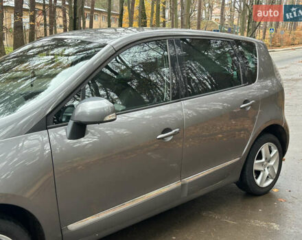 Серый Рено Сценик, объемом двигателя 1.46 л и пробегом 213 тыс. км за 9299 $, фото 3 на Automoto.ua