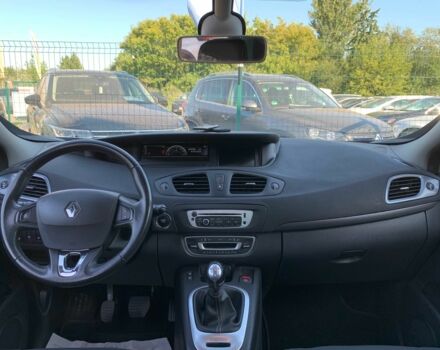 Рено Сценик 2015 в Бердичеве на Automoto.ua Серый Рено Сценик, объемом двигателя 1.5 л и пробегом 264 тыс. км за 9299 $, фото 12 на Automoto.ua