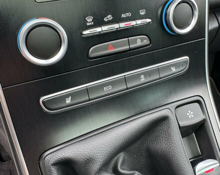 Серый Рено Сценик, объемом двигателя 1.6 л и пробегом 156 тыс. км за 14500 $, фото 48 на Automoto.ua