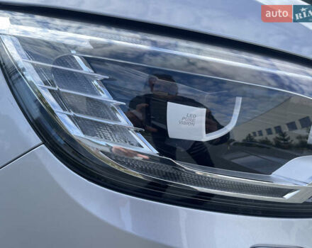 Серый Рено Сценик, объемом двигателя 1.6 л и пробегом 214 тыс. км за 14900 $, фото 11 на Automoto.ua