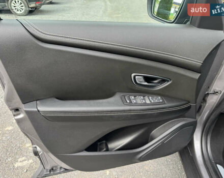 Серый Рено Сценик, объемом двигателя 1.6 л и пробегом 156 тыс. км за 14400 $, фото 32 на Automoto.ua