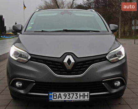 Серый Рено Сценик, объемом двигателя 1.5 л и пробегом 275 тыс. км за 15999 $, фото 2 на Automoto.ua