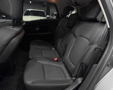 Серый Рено Сценик, объемом двигателя 1.5 л и пробегом 207 тыс. км за 13200 $, фото 15 на Automoto.ua