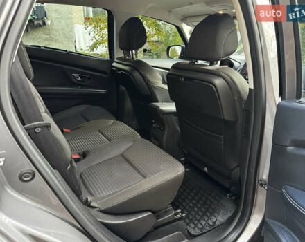 Рено Сценик 2017 в Черновцах на Automoto.ua Серый Рено Сценик, объемом двигателя 1.46 л и пробегом 208 тыс. км за 13400 $, фото 14 на Automoto.ua