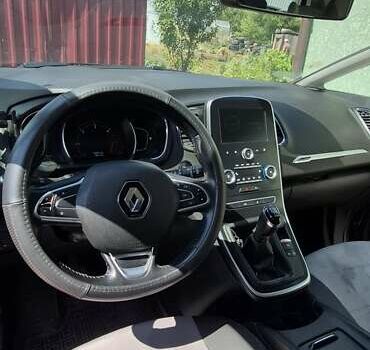 Сірий Рено Сценік, об'ємом двигуна 1.6 л та пробігом 192 тис. км за 13500 $, фото 3 на Automoto.ua