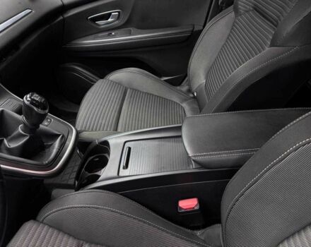 Серый Рено Сценик, объемом двигателя 1.5 л и пробегом 207 тыс. км за 13200 $, фото 8 на Automoto.ua