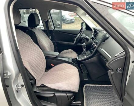 Серый Рено Сценик, объемом двигателя 1.46 л и пробегом 123 тыс. км за 15490 $, фото 11 на Automoto.ua