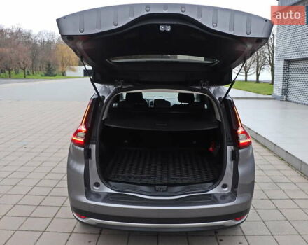 Серый Рено Сценик, объемом двигателя 1.5 л и пробегом 275 тыс. км за 15999 $, фото 30 на Automoto.ua