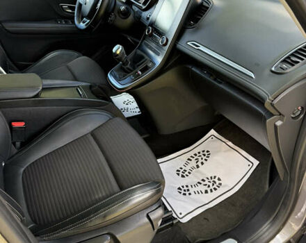 Сірий Рено Сценік, об'ємом двигуна 1.6 л та пробігом 199 тис. км за 14400 $, фото 50 на Automoto.ua