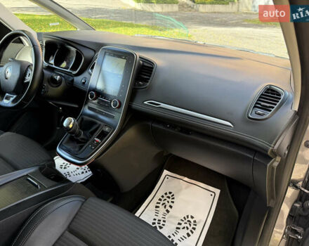 Рено Сценик 2017 в Хмельницком на Automoto.ua Серый Рено Сценик, объемом двигателя 1.6 л и пробегом 199 тыс. км за 14500 $, фото 53 на Automoto.ua