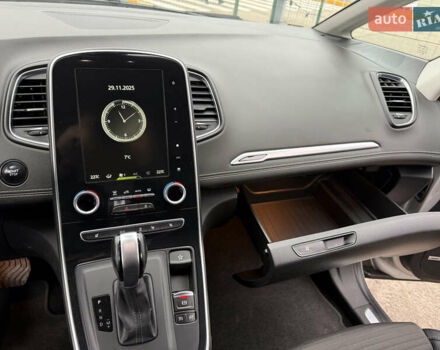 Сірий Рено Сценік, об'ємом двигуна 1.6 л та пробігом 227 тис. км за 16490 $, фото 25 на Automoto.ua