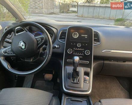 Сірий Рено Сценік, об'ємом двигуна 1.46 л та пробігом 170 тис. км за 14800 $, фото 2 на Automoto.ua