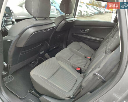 Серый Рено Сценик, объемом двигателя 1.46 л и пробегом 177 тыс. км за 17100 $, фото 3 на Automoto.ua