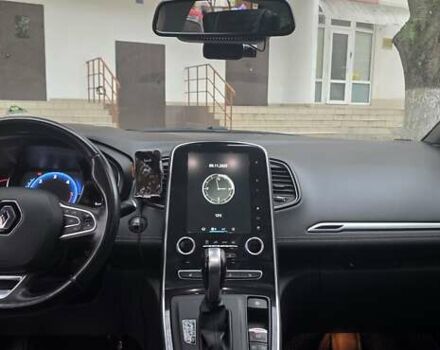 Серый Рено Сценик, объемом двигателя 1.6 л и пробегом 99 тыс. км за 17000 $, фото 5 на Automoto.ua