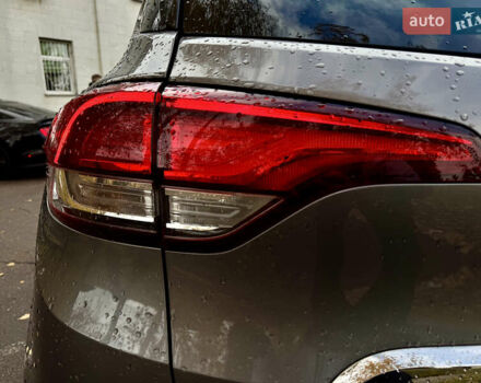 Рено Сценик 2018 в Киеве на Automoto.ua Серый Рено Сценик, объемом двигателя 1.6 л и пробегом 187 тыс. км за 18900 $, фото 34 на Automoto.ua