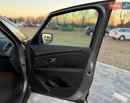 Серый Рено Сценик, объемом двигателя 1.46 л и пробегом 238 тыс. км за 16499 $, фото 27 на Automoto.ua