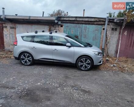 Сірий Рено Сценік, об'ємом двигуна 1.5 л та пробігом 207 тис. км за 15750 $, фото 1 на Automoto.ua