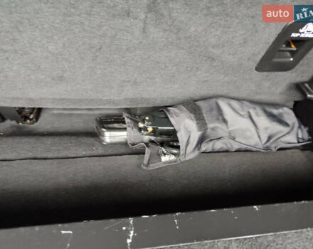 Серый Рено Сценик, объемом двигателя 1.46 л и пробегом 177 тыс. км за 17100 $, фото 4 на Automoto.ua