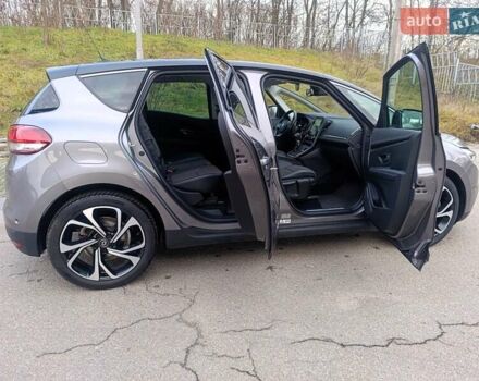 Сірий Рено Сценік, об'ємом двигуна 1.75 л та пробігом 230 тис. км за 16500 $, фото 29 на Automoto.ua