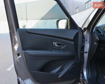 Серый Рено Сценик, объемом двигателя 1.33 л и пробегом 98 тыс. км за 17999 $, фото 19 на Automoto.ua