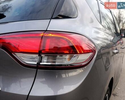 Сірий Рено Сценік, об'ємом двигуна 1.75 л та пробігом 230 тис. км за 16500 $, фото 40 на Automoto.ua